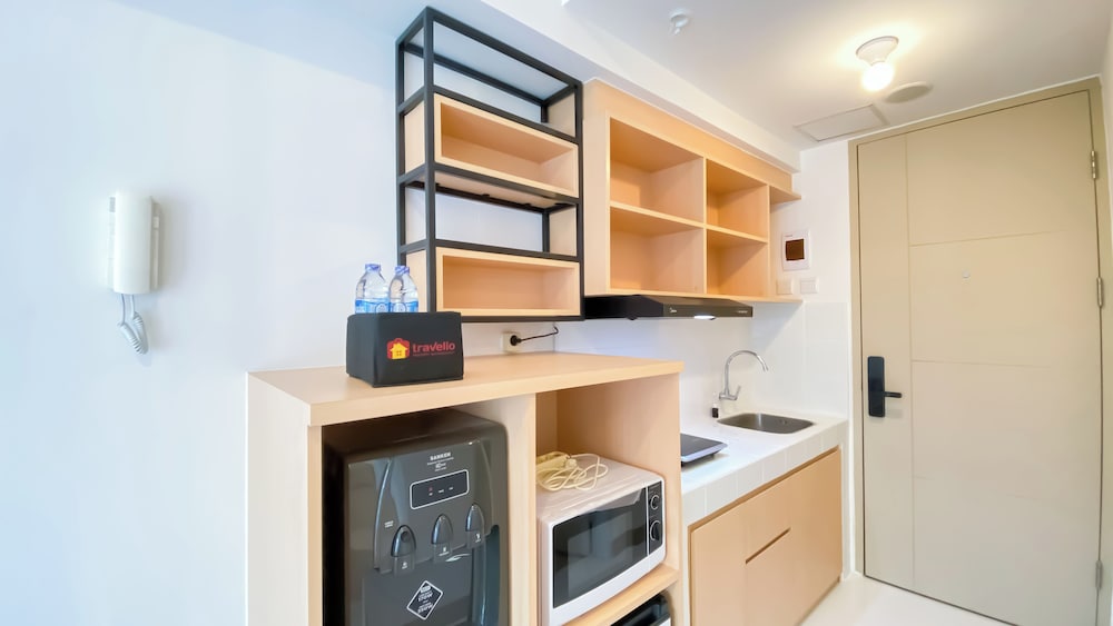 Minimalist Cozy Studio Apartment Tokyo Riverside Pik 2