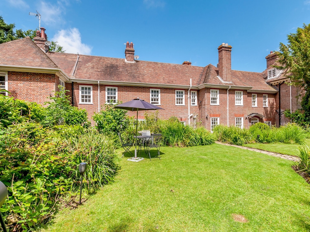 Woodlands By The Sea Cottage