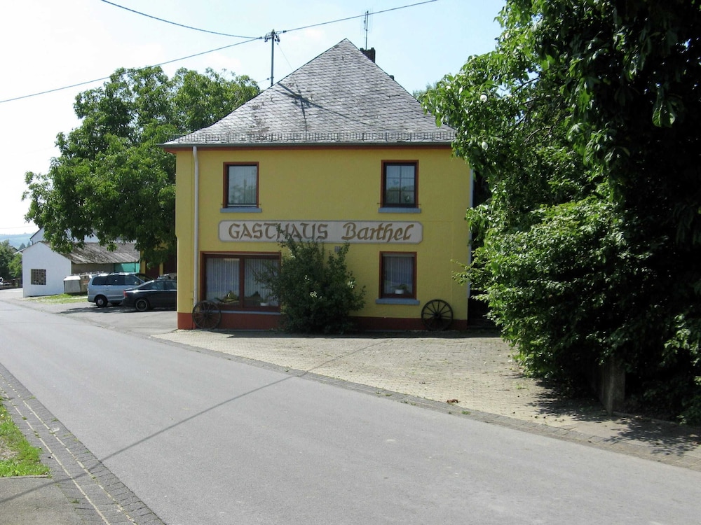Photo 27