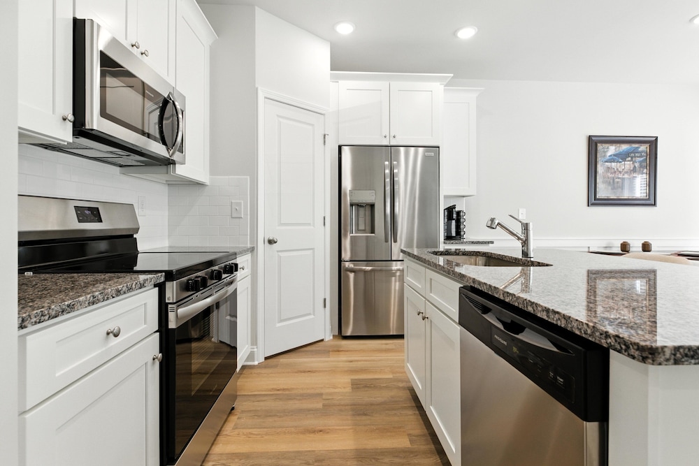 Charming Easley Retreat With Private Yard 3 Bedroom Townhouse