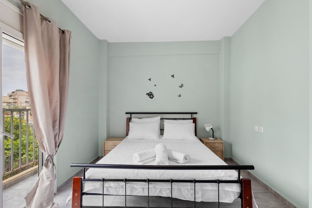 Litsa s Maisonette Near Sea - City Center