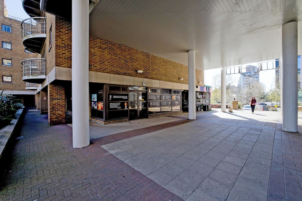 Imperial Meridian Place Apartment