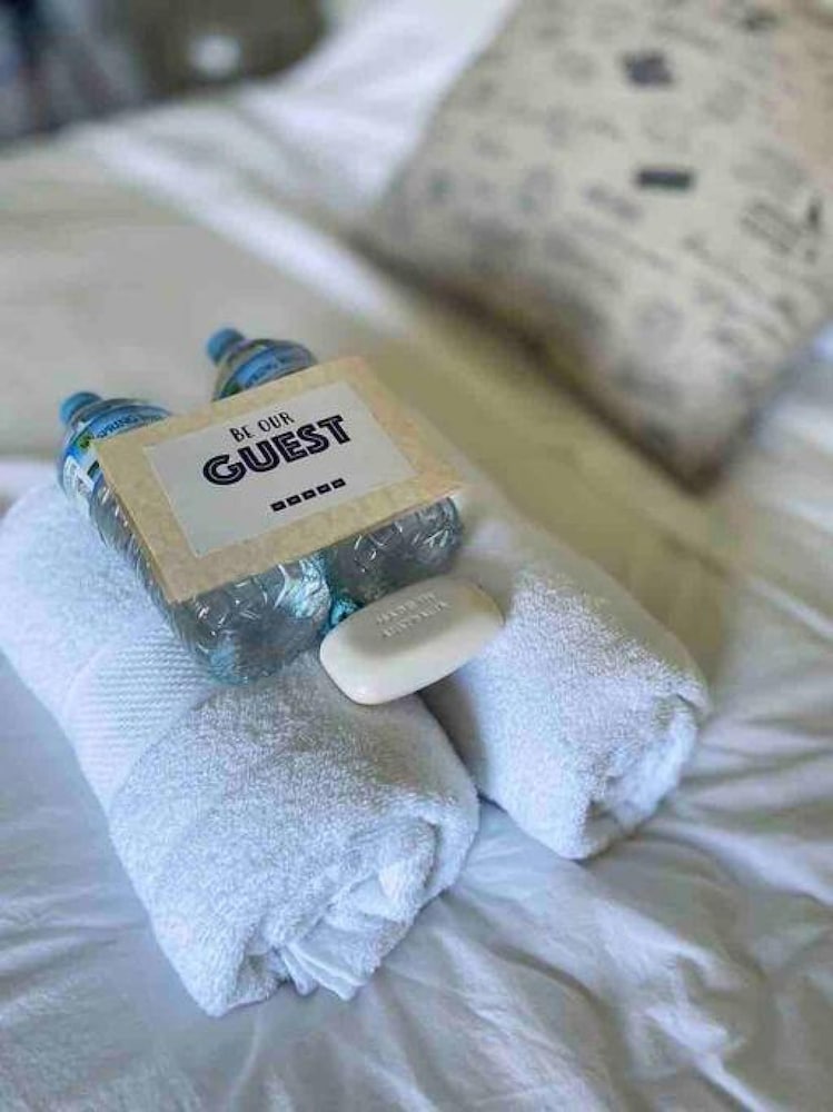 Blue Wren Barn Huge Spa - Country Escape
