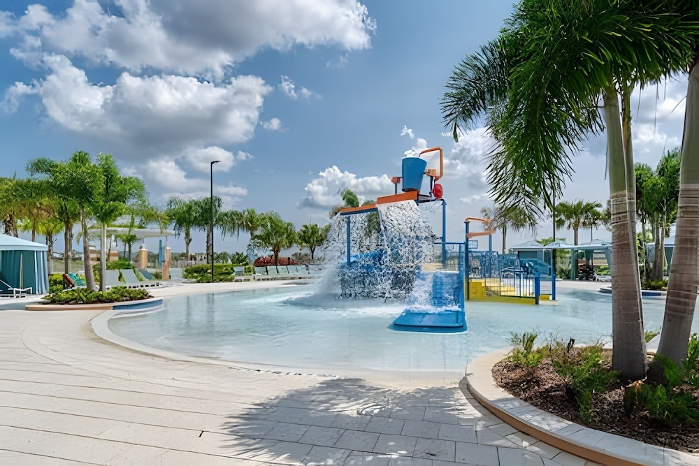 Modern 6BR Villa Heated Pool Solara Resort