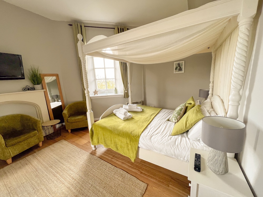 Banbury Vacations - Castle at Edgehill - Property Image 5