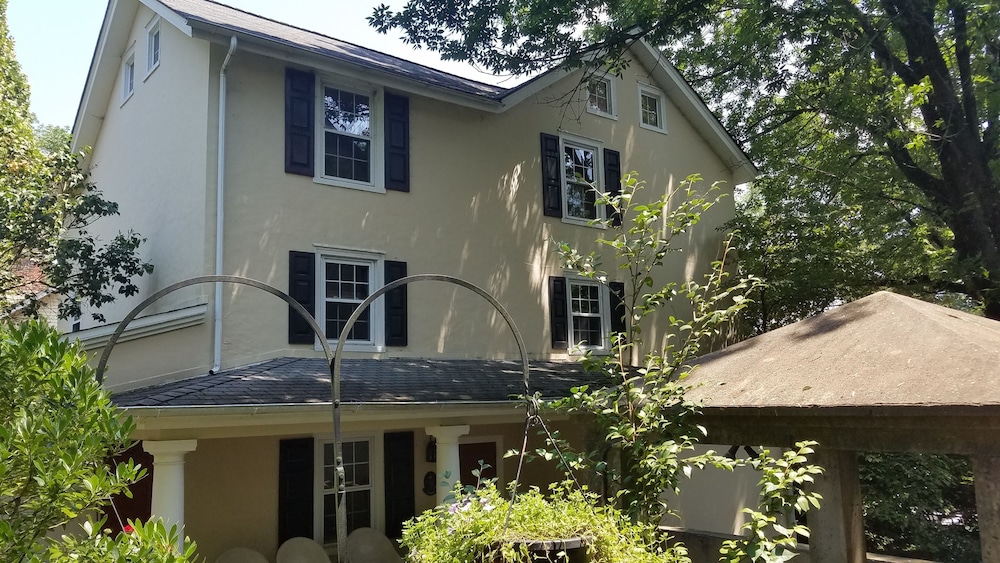 Wilmington Vacations - The Inn at Montchanin Village, a Historic Hotel of America - Property Image 7