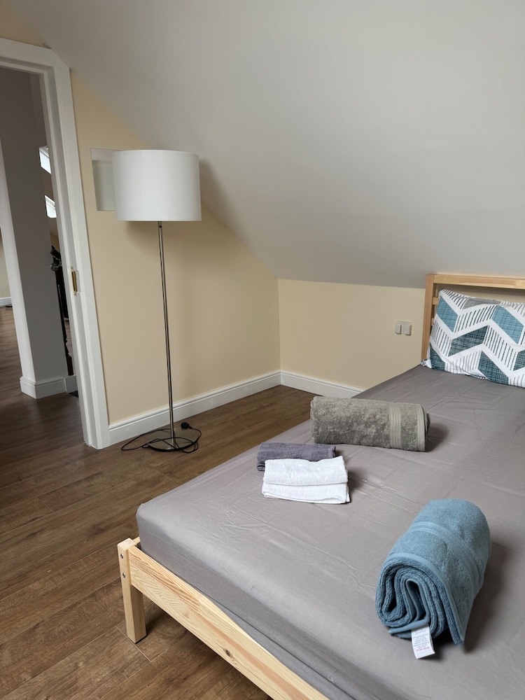 London Retreat With Great Location