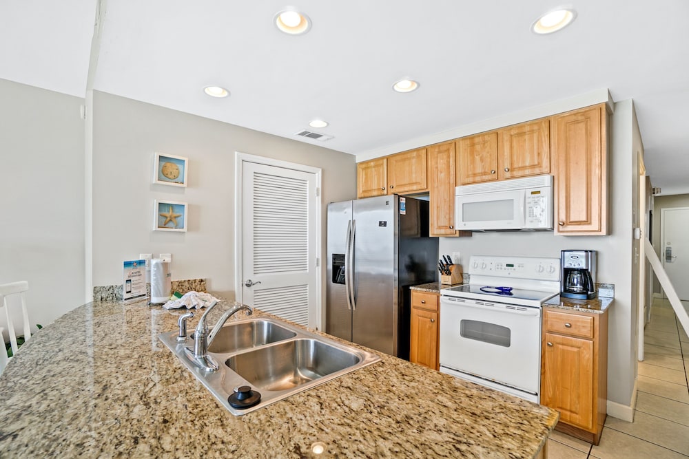 Splash Beach Resort by Panhandle Getaways
