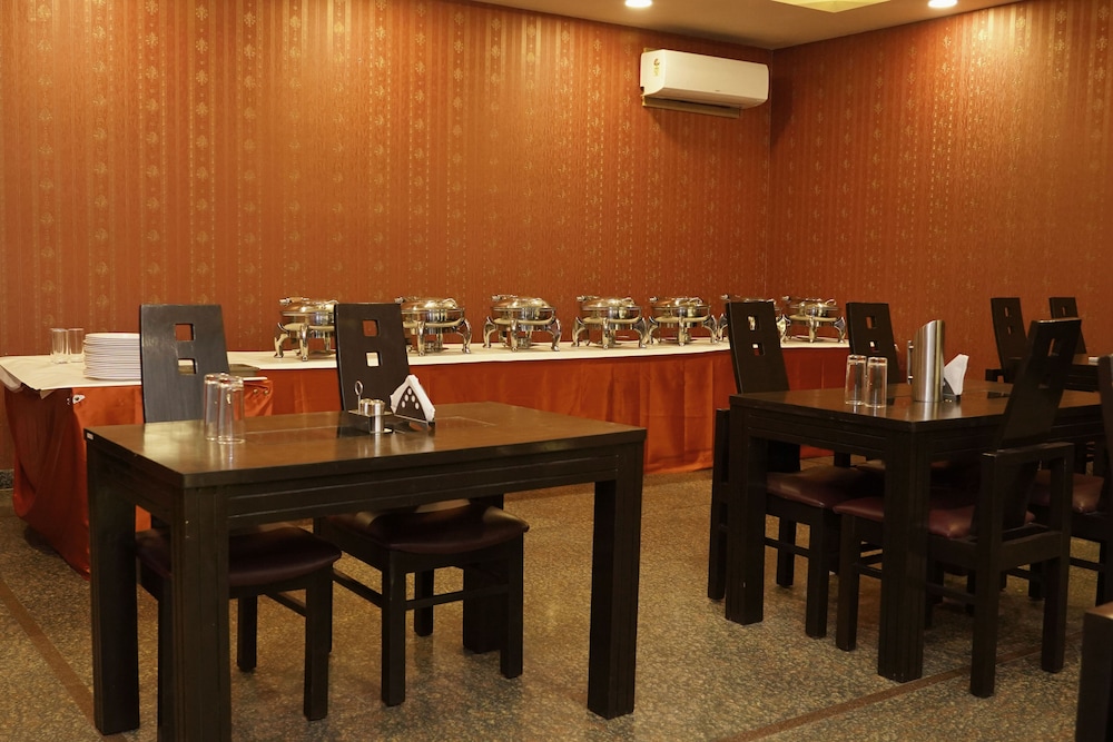 Noida Vacations - Mint Metropolitan Grand - Property Image 70