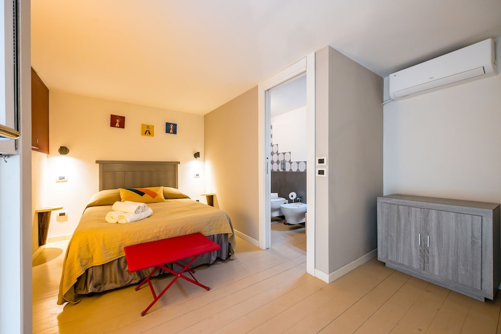 Highline Duomo Terrace by Napoliapartments