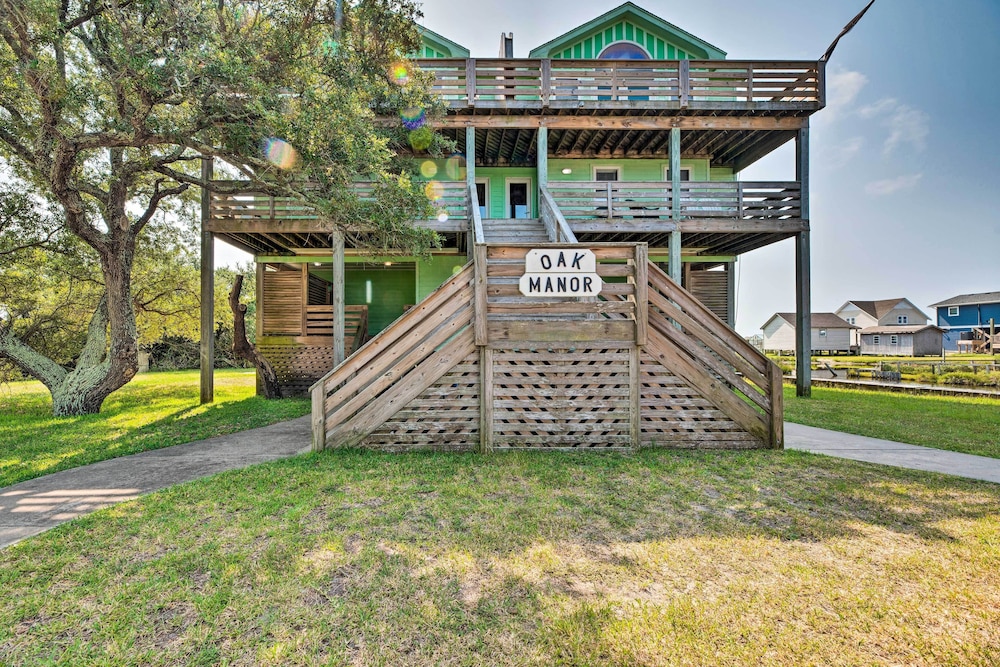 Quiet Hatteras Duplex With Decks ~ 1 Mile to Beach