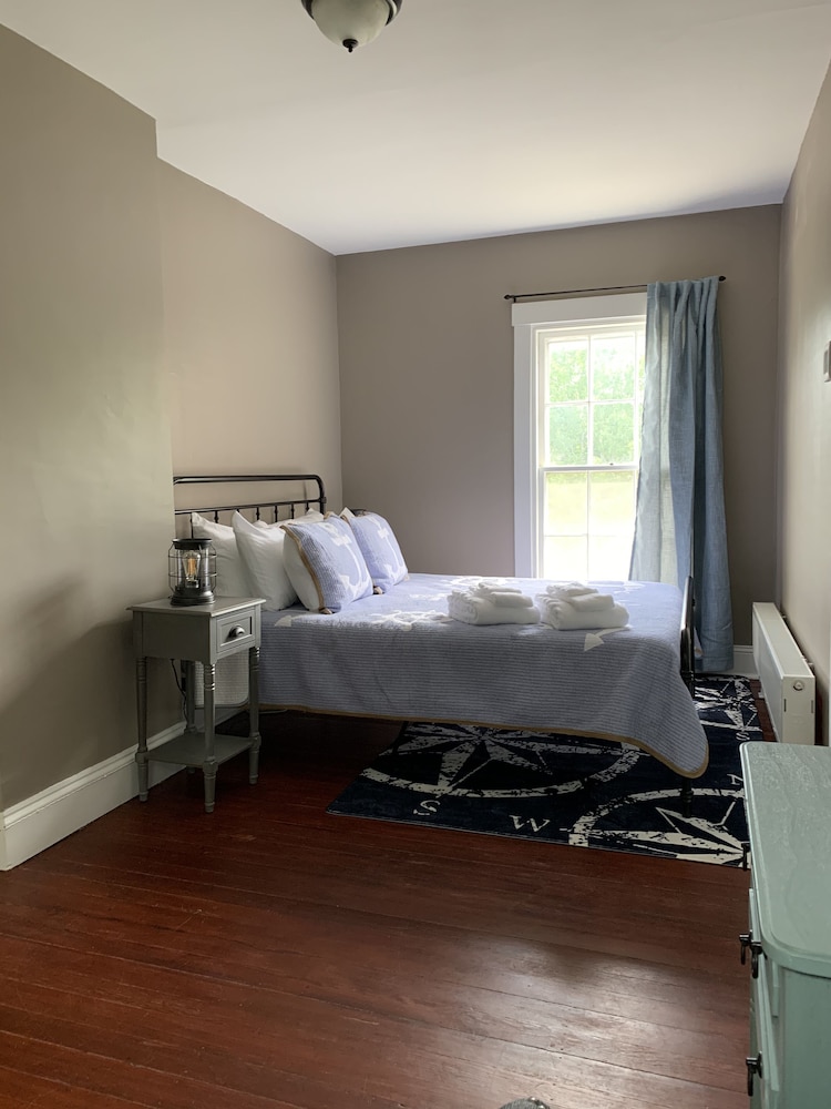 Captain Sweetser's Inn view 2