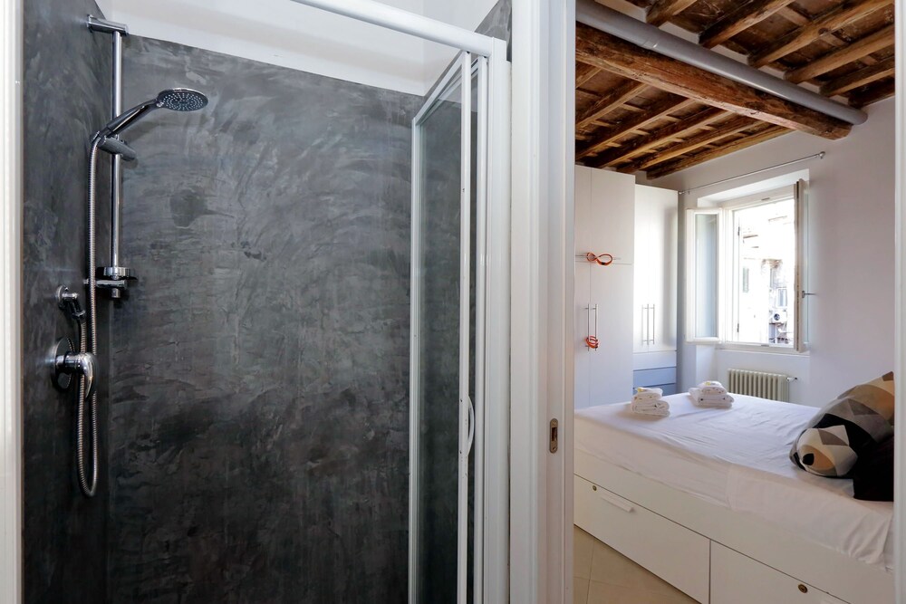 Reginella - WR Apartments