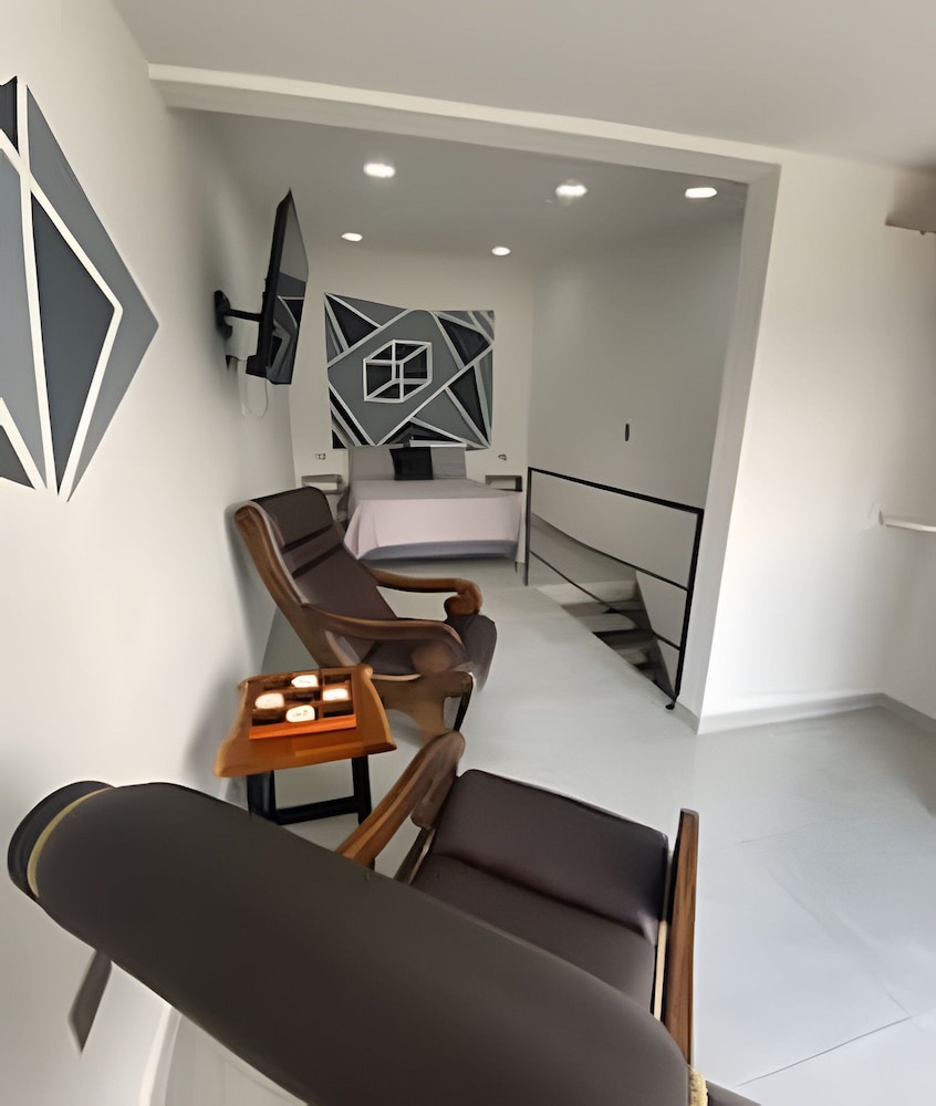 Elite Studios