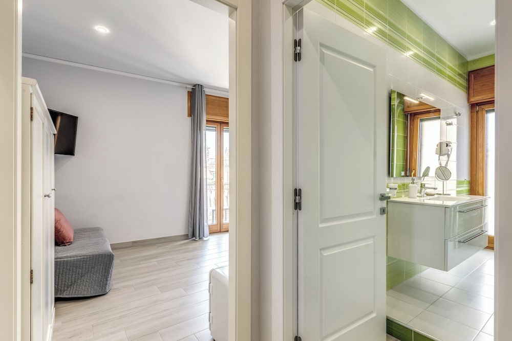 Marmolo Room