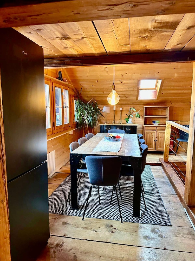 5 BR Gstaad Paradise View Chalet With Outdoor Jacuzzi