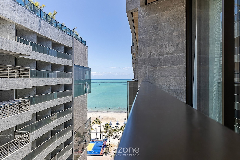 NWTs - Estúdios com Vista Lateral Mar