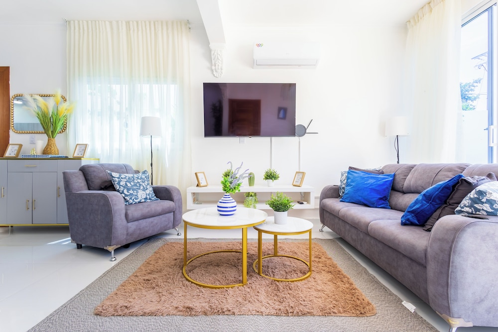 Drake Villa 5
