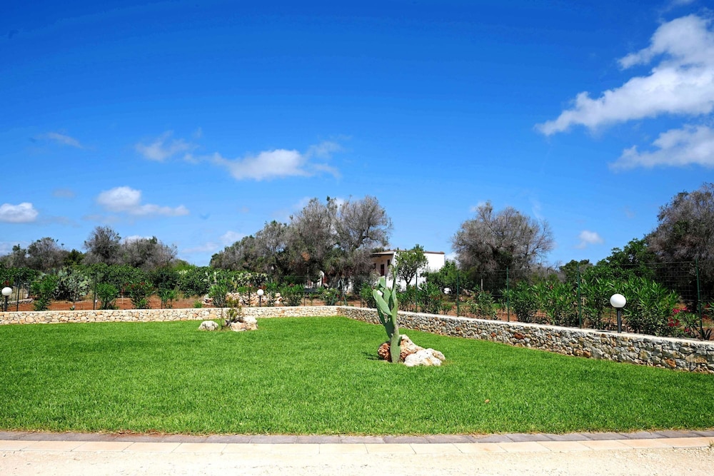Villa Lino With Pool by Wonderful Italy