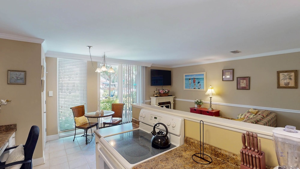 Villa 326 - A Shore Thing 1 Bedroom Condo