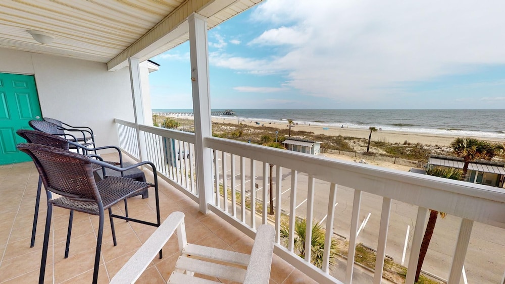 Pelican Point by Tybee Vacation Rentals