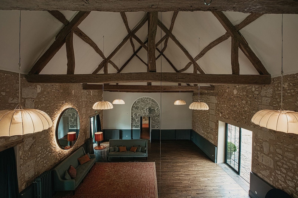 meeting & event spaces