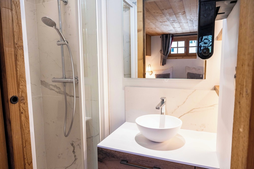 Cozy Chalet 3br/6p With Balcony - Megeve