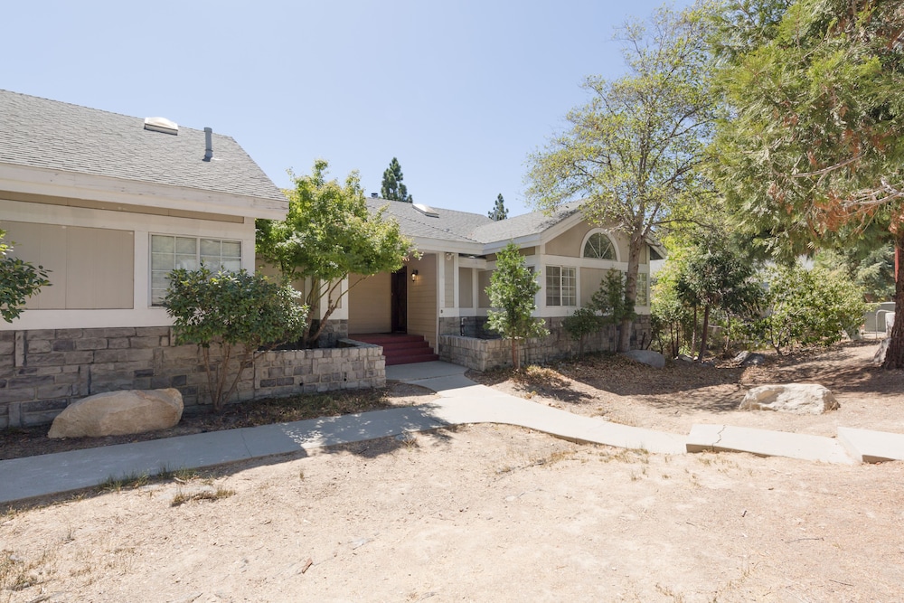 Lake Arrowhead Villas