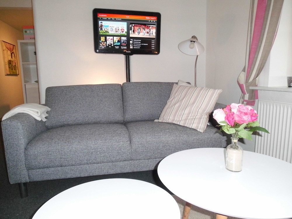 Give City Apartment