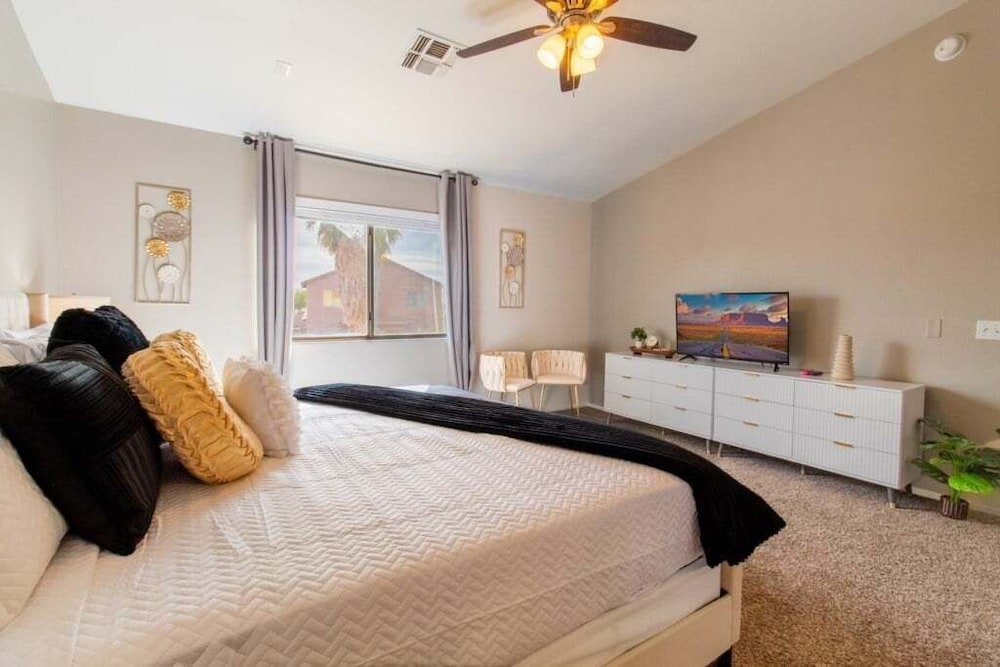 Casa Aria 4br Home & Heated Pool 4 Bedroom Home