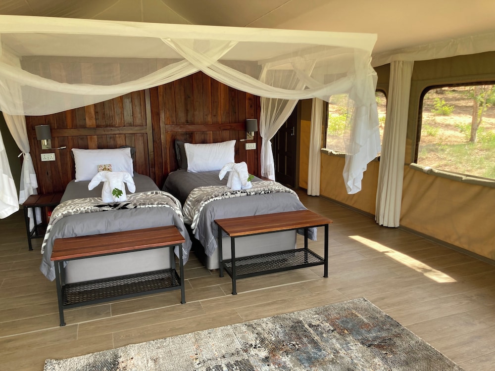 Chamabondo Tented Camp