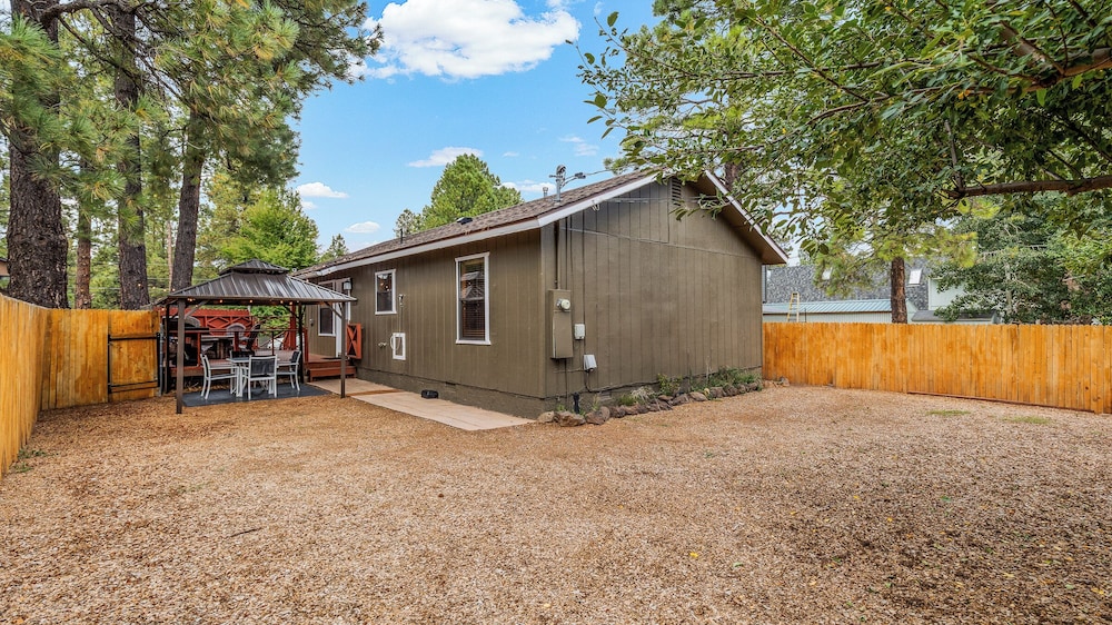 Kiowa Cabin Hideaway 6-guest Mins to Dwtn Trails
