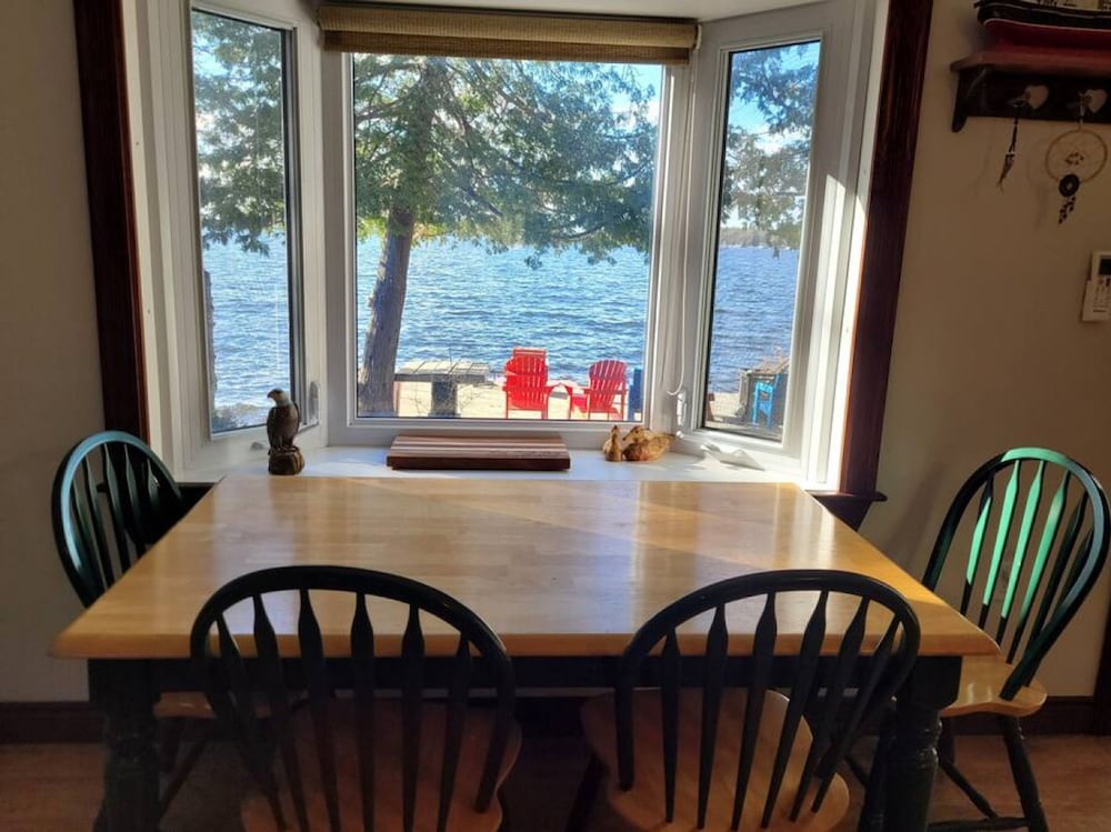 Rustic Pines Waterfront Cottage Clear Water