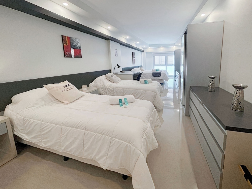 Ayres Suites Moreno