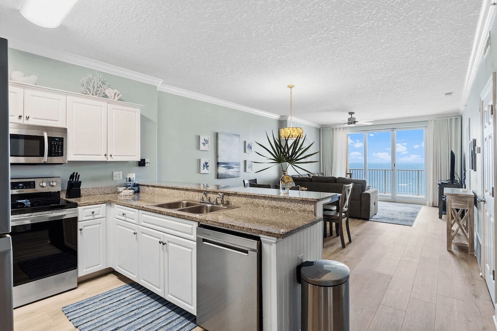 Front Beach Road, Unit 809 - Beach Happy Emerald Isle Resort Unit 809