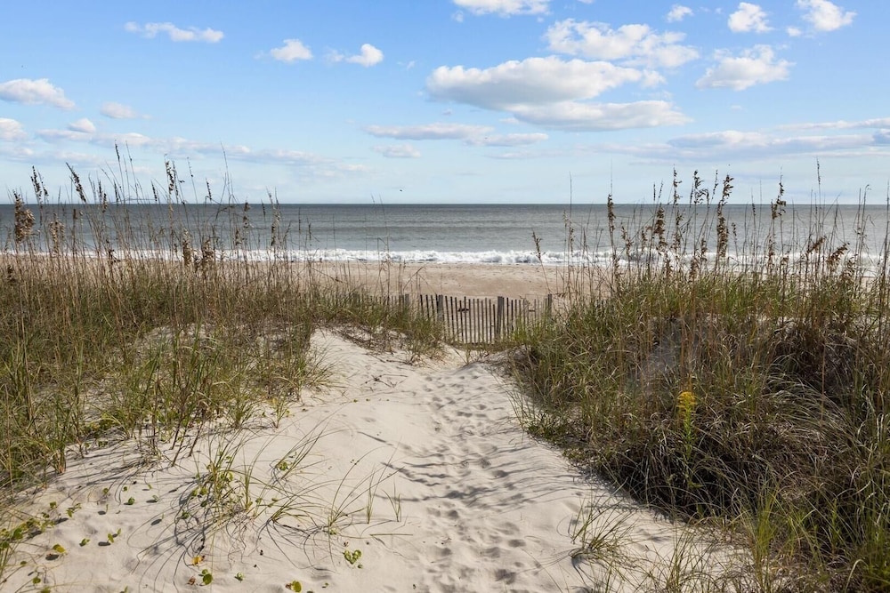 Beach Grove 3 Bedroom Home