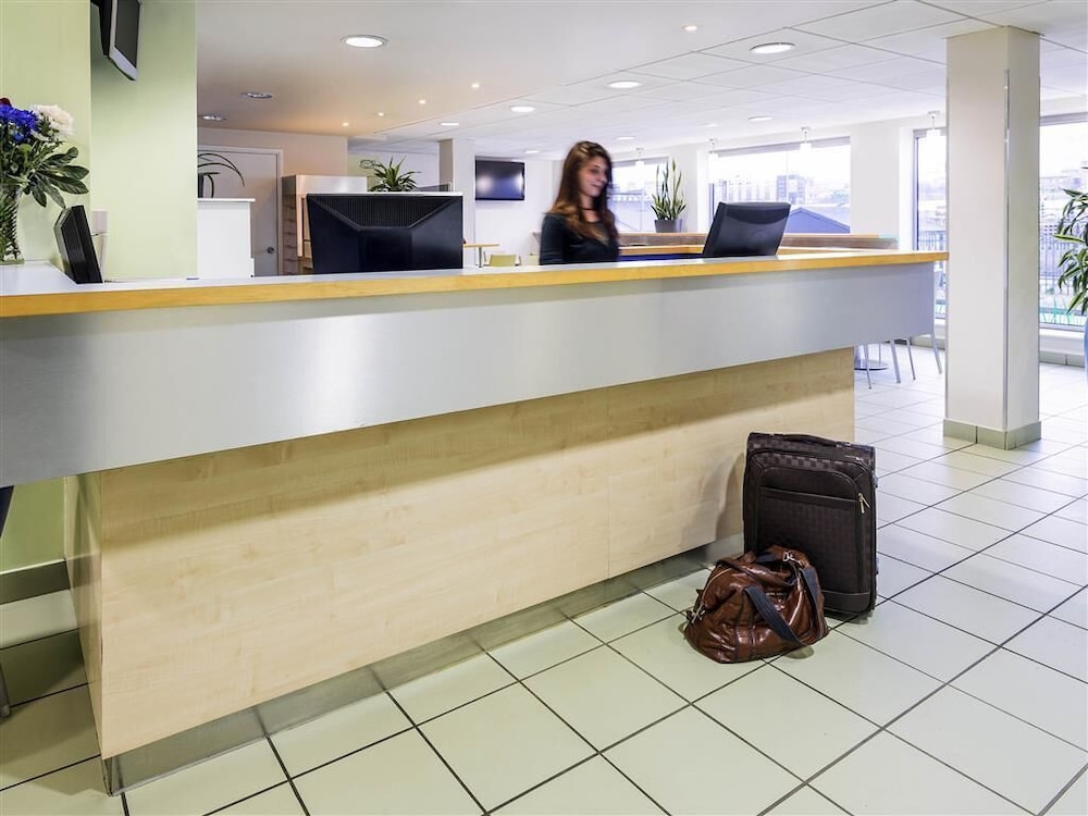 Bradford Vacations - Cambridge Hotel Bradford Central - Property Image 2