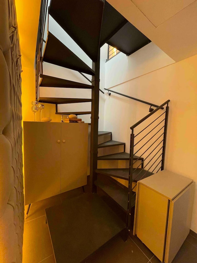 Exclusive 2-Bed Villa 5 min to Colosseum