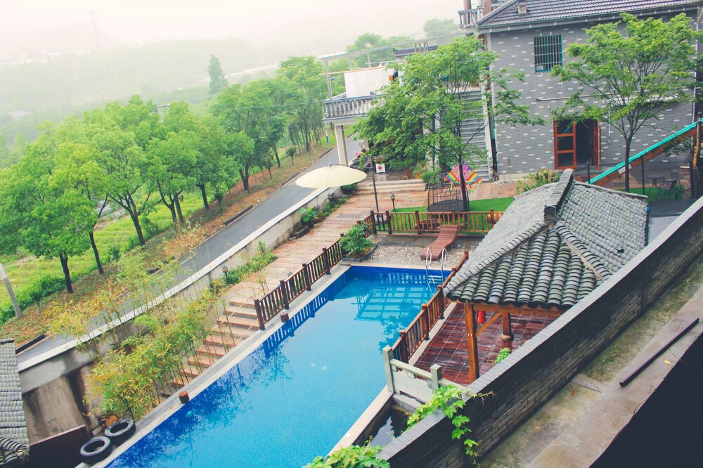 Moganshan Wild House