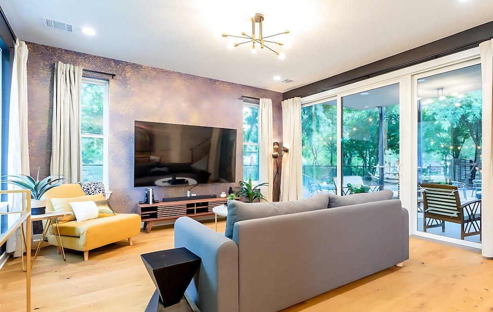 Eastside House Supreme6 Min Drive to Downtown