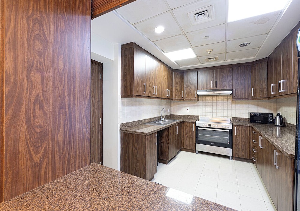 Next'House - Business Boulevard Hostel