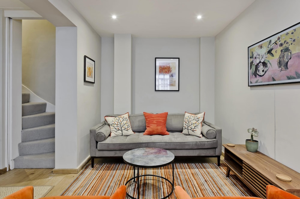 Long Stay Discounts - 2-bed Marble Arch Mews House