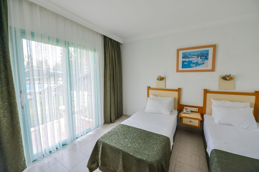Rebin Beach Otel - Image 31