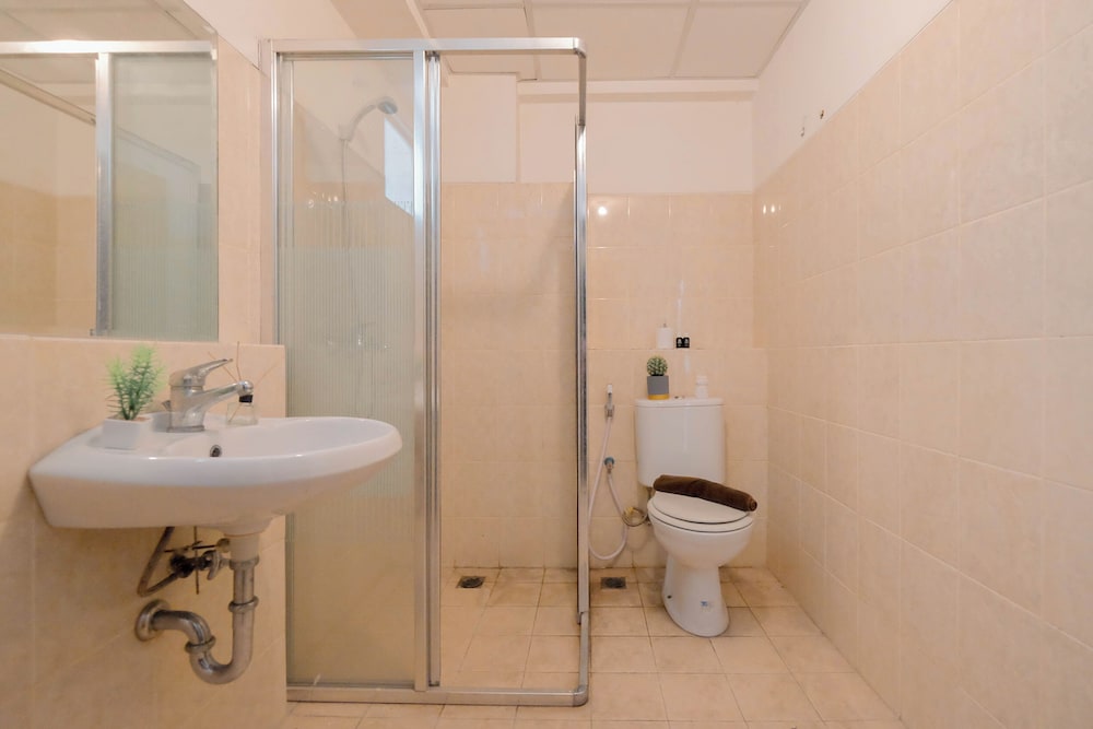 2Br Near Mrt Station At The Wave Kuningan