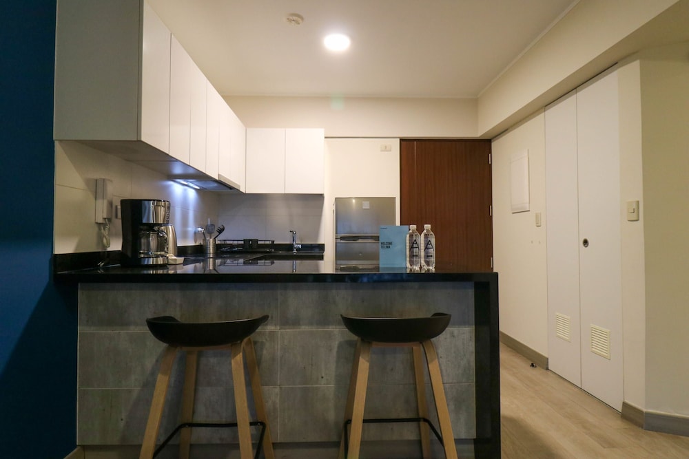 w Glorious 2BR w Balcony in San Isidro