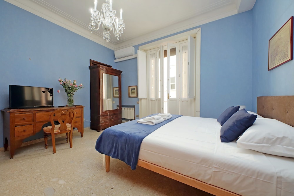 4bnb - Spacious Gracchi Apartment