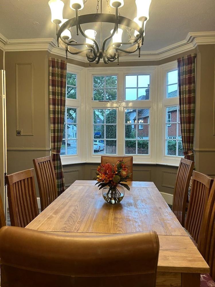 The Ardingly Inn