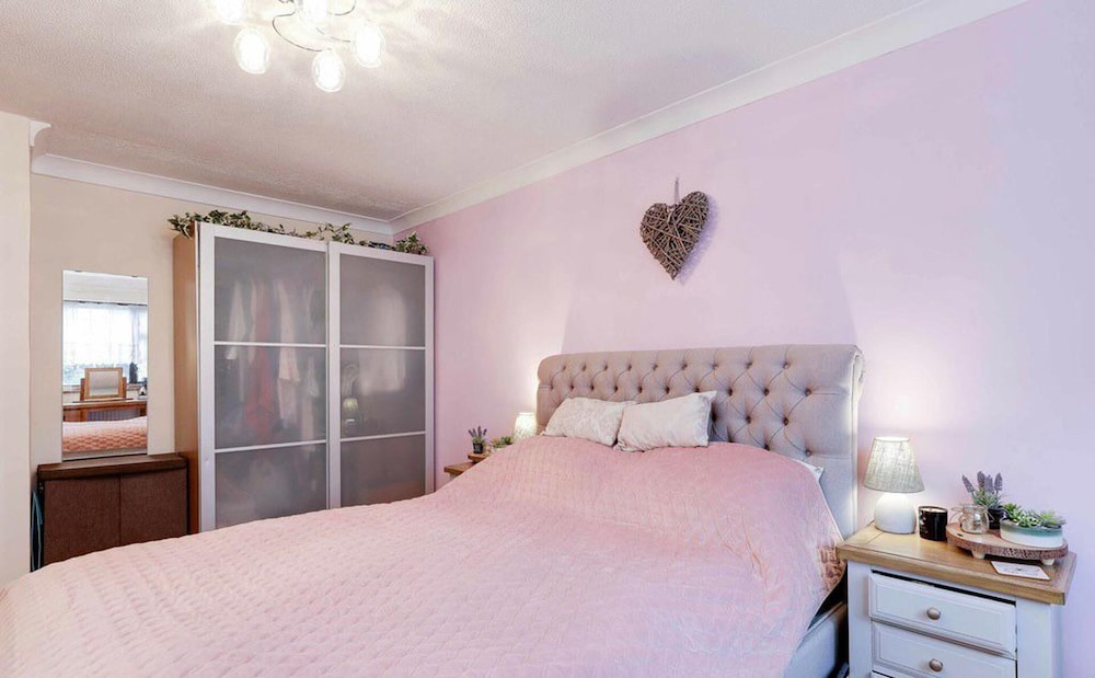 Peaceful,captivating Home With Idylic Surroundings view 2