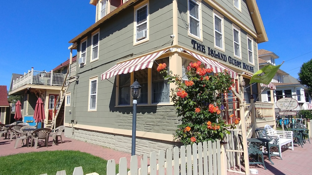 Island Guest House B&B
