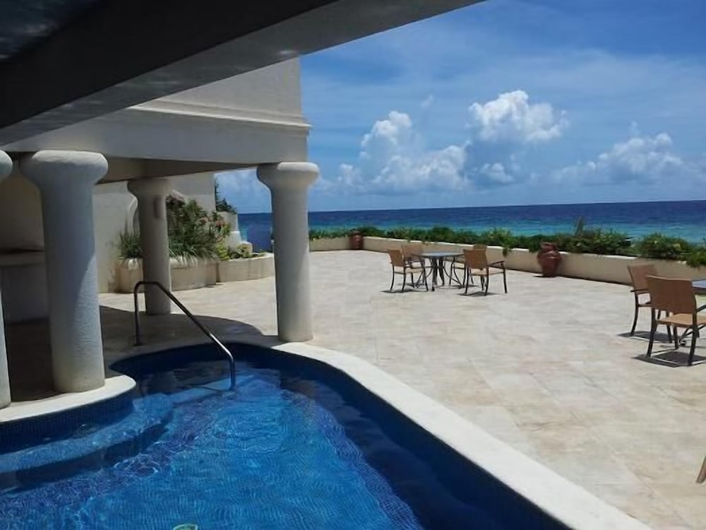 South Ocean Villa 402